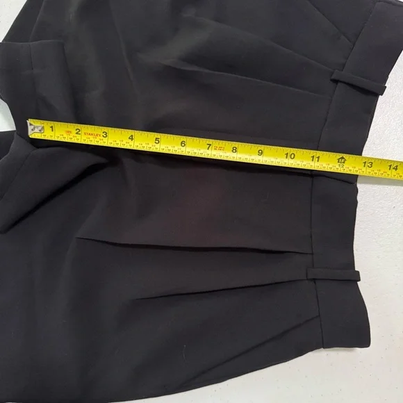 Abercrombie Curve Love Sloane Tailored Short Black NWT Size 4 - Picture 10 of 12